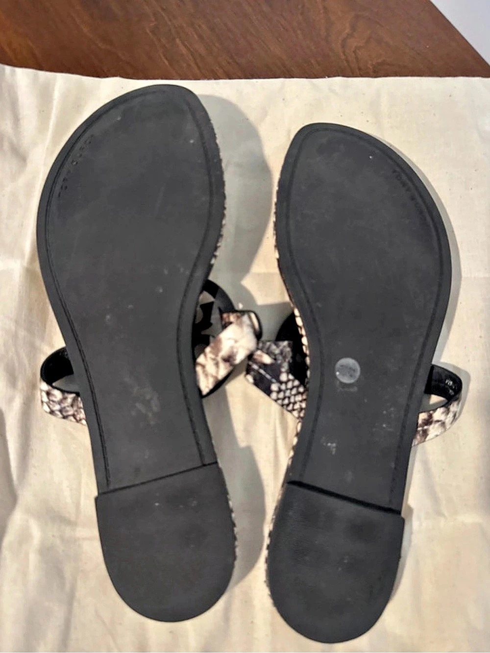 Tory Burch Miller Snake Print Sandals size 8.5 - Picture 3 of 3